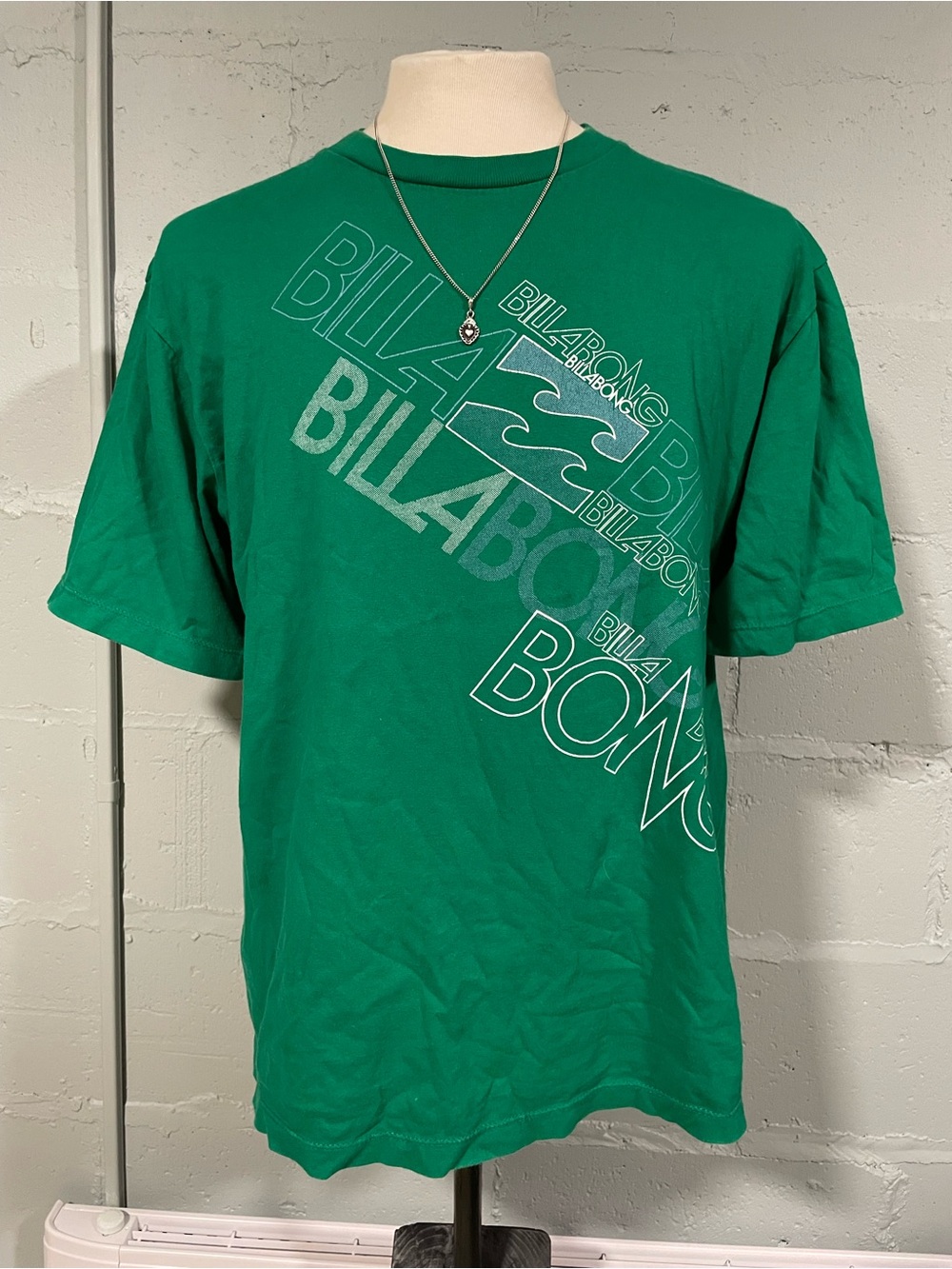 Y2K Billabong Men's Green Logo Graphic T-Shirt